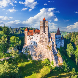 Excursie o zi Mausoleul de la Mateias – Cheile si Pestera Dambovicioara – Castelul Bran Autocar  2026