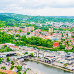 Vacanta o zi Plevna – Lovech – Pestera Devetashka – Cascadele Krushuna Autocar 2026