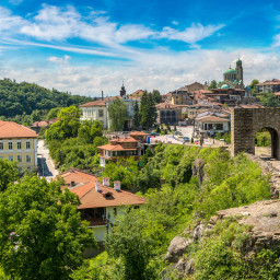 Vacanta 1 zi Veliko Tarnovo – Muzeul Etar Autocar  2026