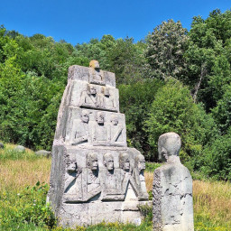 Excursie 1 zi Vulcanii Noroiosi – Manastirea Ciolanu – Tabara de Sculptura Magura Autocar  2026